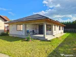 CASA PE PARTER IN BUJORENI - LINISTE, CURTE SI VEDERE SPRE VF. COZIA