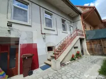 Casa Individuala Etaj si Demisol, zona Reghin
