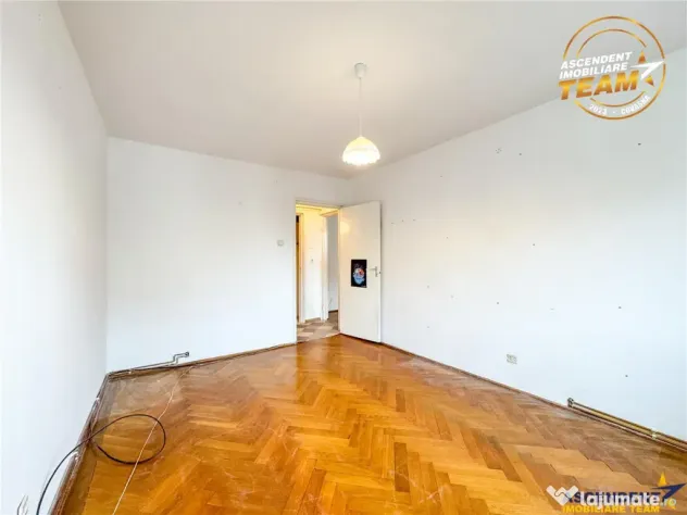 3D FILM! Apartament 3 camere,etaj 2, areal apreciabil, Simer