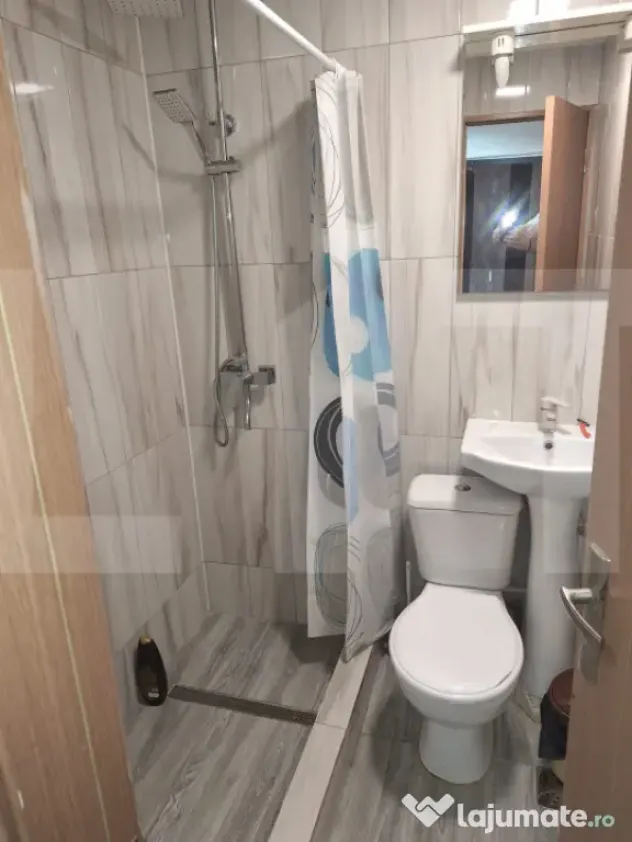Apartament 4 camere, 95 mp, zona Micro 4