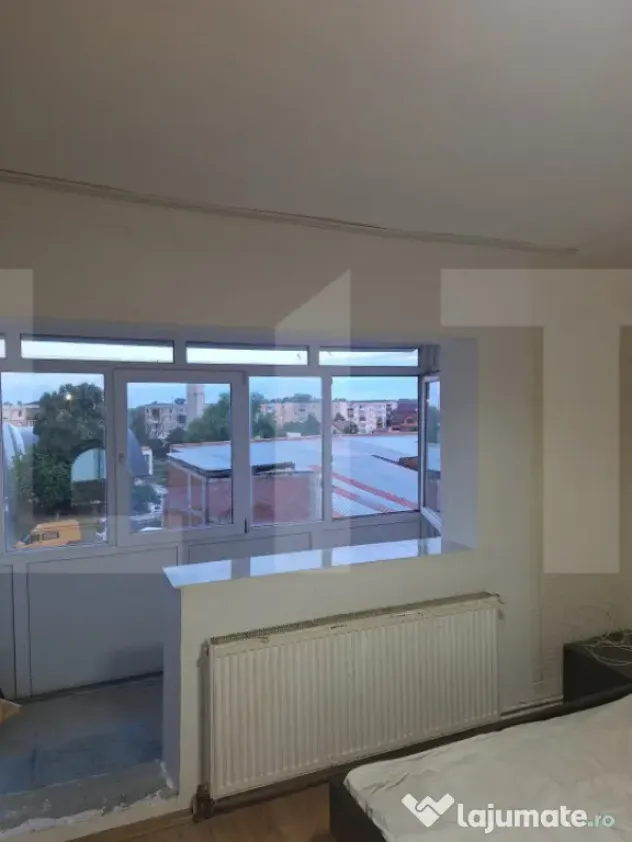 Apartament 4 camere, 95 mp, zona Micro 4
