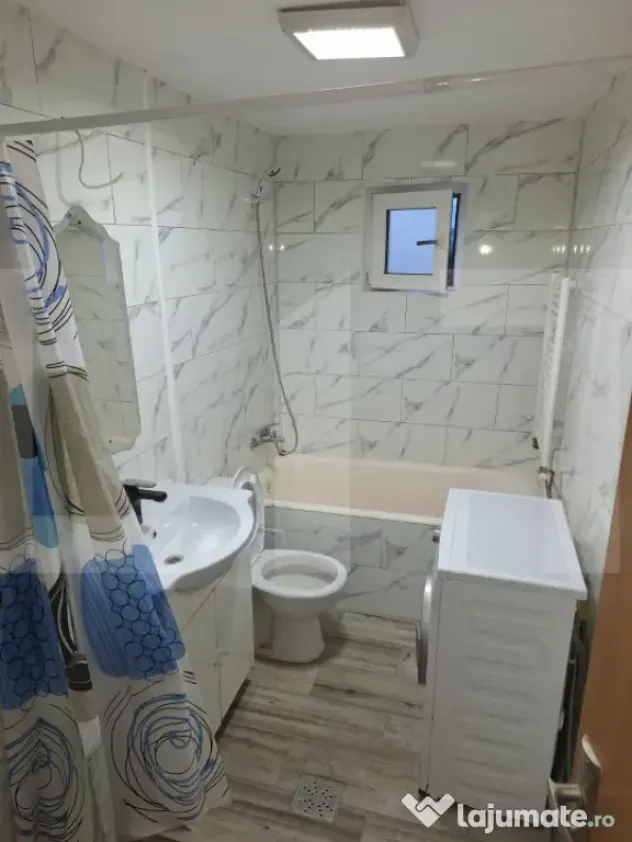 Apartament 4 camere, 95 mp, zona Micro 4