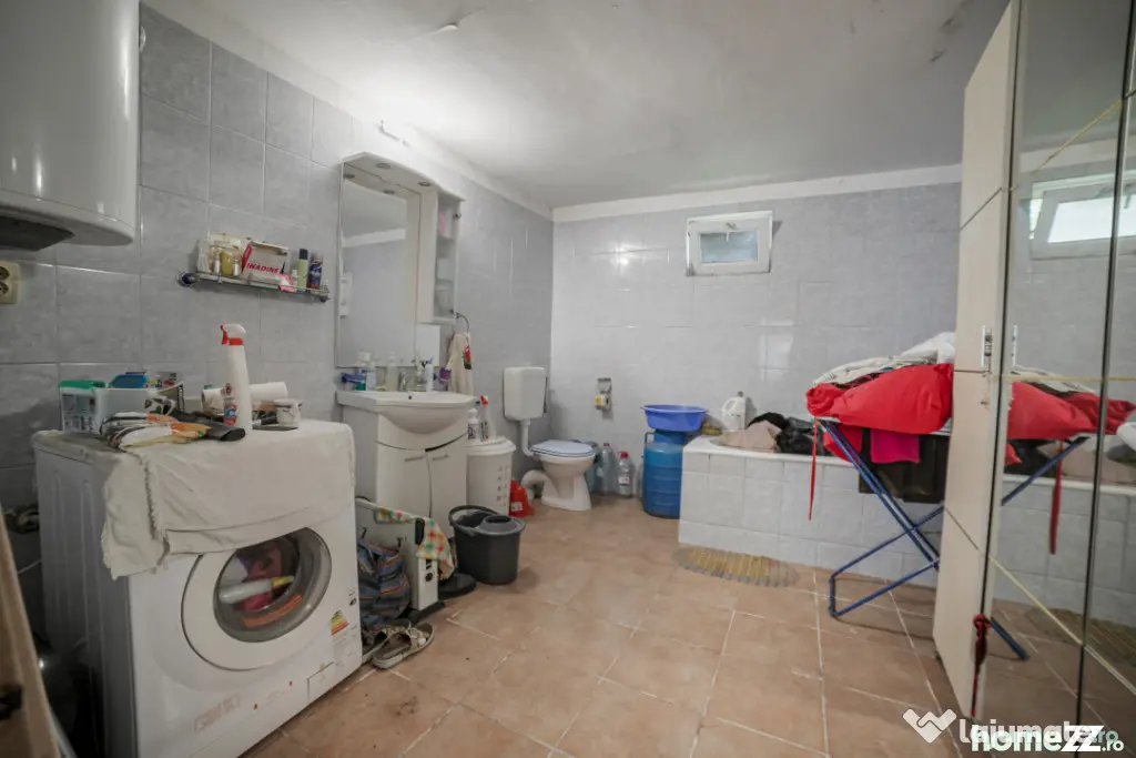 Teren 900 mp* Deschidere 14m*Acces la utilitati*Gradistea- L