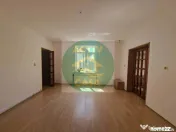 Spatiu comercial/casa de inchiriat, zona Piata Mare 