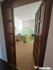 Spatiu comercial/casa de inchiriat, zona Piata Mare 
