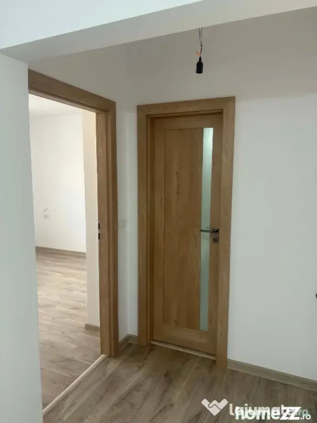 Apartament de 3 camere zona Județean