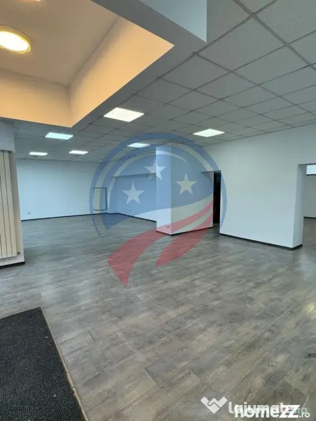 Spațiu comercial stradal 122 mp – vitrină la stradă,...