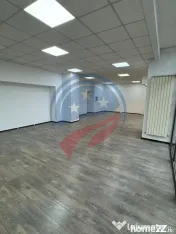 Spațiu comercial stradal 122 mp – vitrină la stradă,...