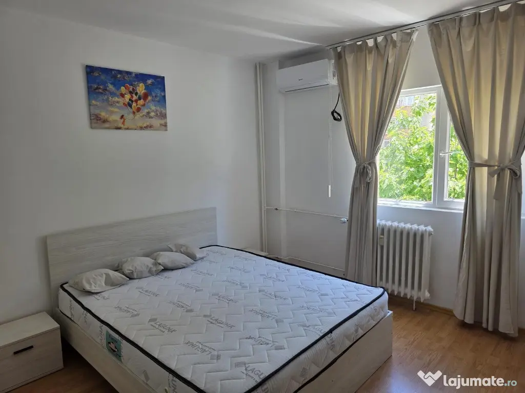 Închiriez apartament 2 camere zonă centrală