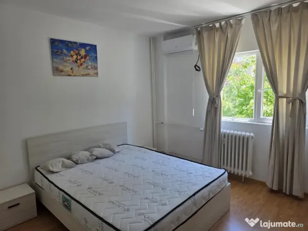 Închiriez apartament 2 camere zonă centrală