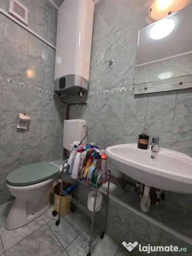 Închiriez apartament 2 camere zonă centrală