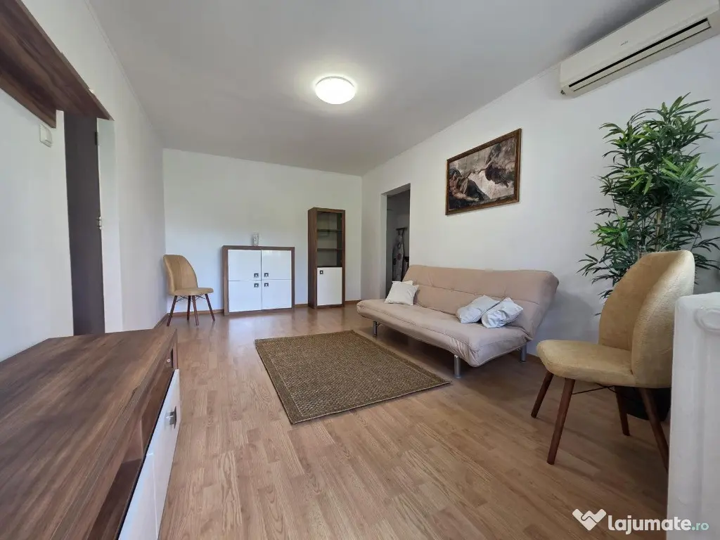 Închiriez apartament 2 camere zonă centrală