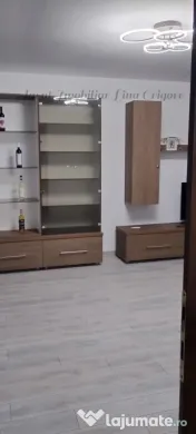 Vila + spatiu comercial Golesti