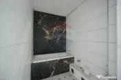 De vânzare apartament cu 2 camere, renovat, în zona Rog...