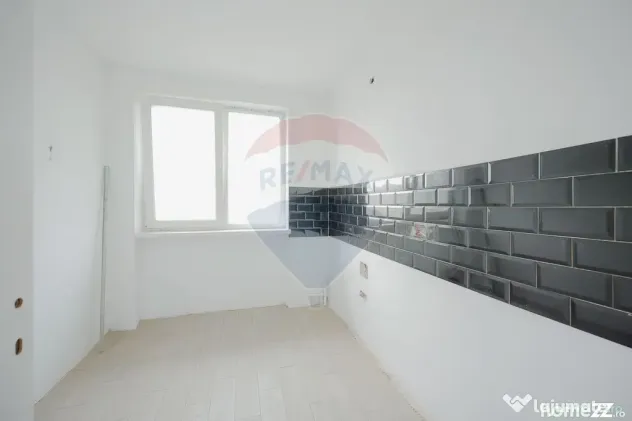 De vânzare apartament cu 2 camere, renovat, în zona Rog... - Oradea (Bihor)
