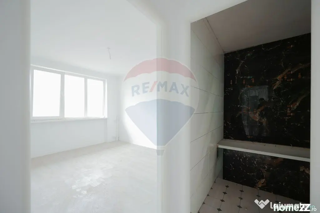 De vânzare apartament cu 2 camere, renovat, în zona Rog... - Oradea (Bihor)