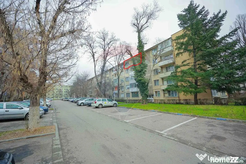 De vânzare apartament cu 2 camere, renovat, în zona Rog... - Oradea (Bihor)