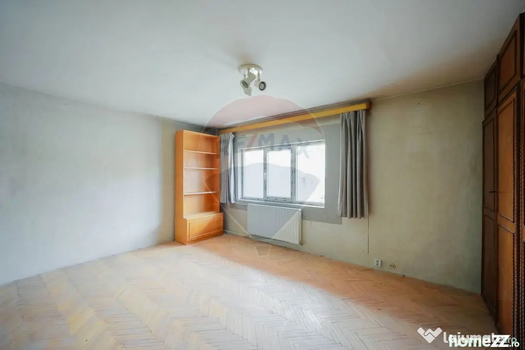 De vânzare – Apartament 2 camere, parter înalt, tripl...