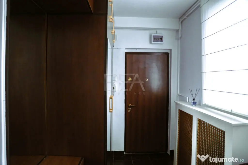 Garsonieră Ready for Airbnb, Ion Mihalache
