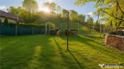 Pe domeniu de 1.750mp, rezidenta in Central, Sacele, Brasov 