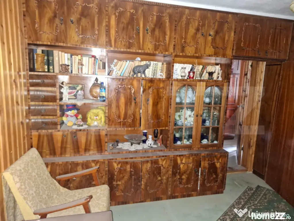 Apartament de vanzare intr-o zona superba si linistita a ora