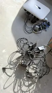 Vand invertor 10 Kw tip Huawei. Vand 7 optimizatoare pentru panouri fotovoltaice 