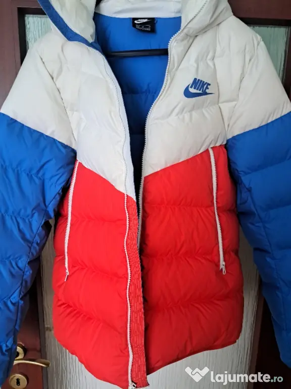 Hanorac Nike cu puf stare impecabila