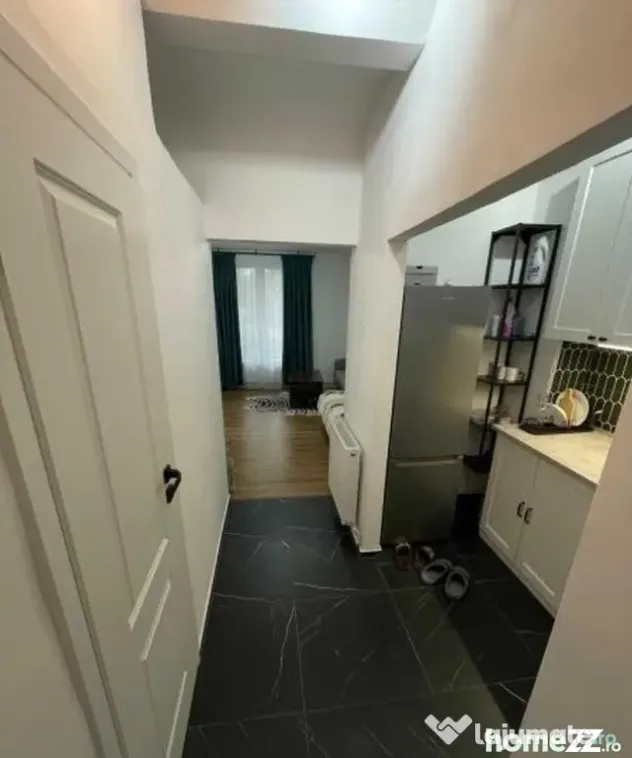 Baba novac strada cutezatorilor bloc tip casuta