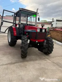 Tractor universal 533 