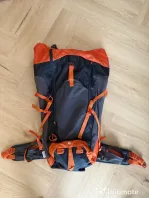 Rucsac Quechua MH500 – 40L, negru‑portocaliu, în stare foarte bună