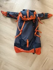 Rucsac Quechua MH500 – 40L, negru‑portocaliu, în stare foarte bună 