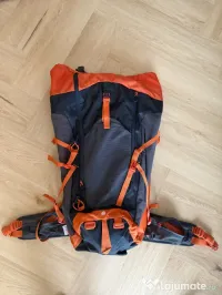 Rucsac Quechua MH500 – 40L, negru‑portocaliu, în stare foarte bună