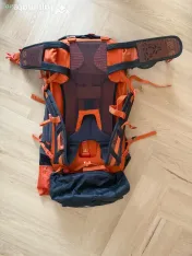 Rucsac Quechua MH500 – 40L, negru‑portocaliu, în stare foarte bună 