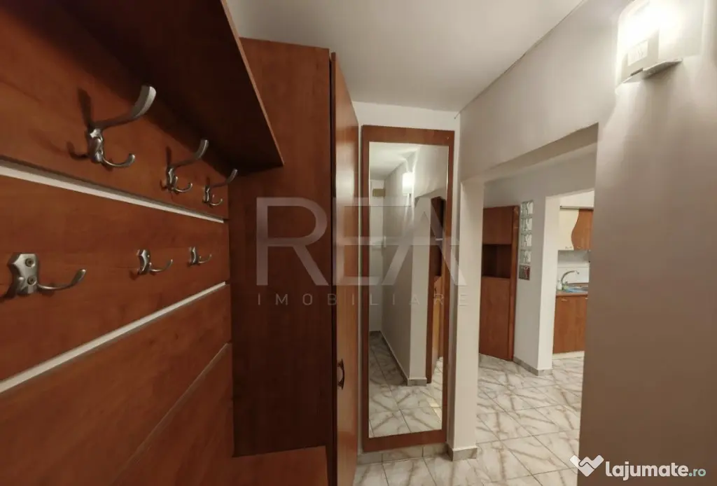 3 camere, 3/4, bloc 1985, 77 mp-Uverturii