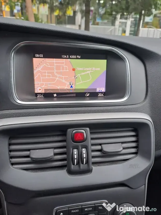 Volvo V40 2017