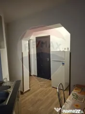 Garsoniera de inchiriat,etaj 2 in zona centrala