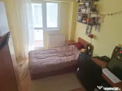 - Apartament 3 camere Calarasi 4, etaj 3. Suprafata 72mp. 