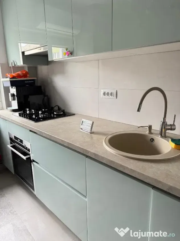 Vand apartament 2 camere decomandat Deva, I. Maniu, et 3, mobilat