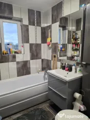 Apartament 3 camere, 66 mp, etaj intermediar, mobilat si uti 