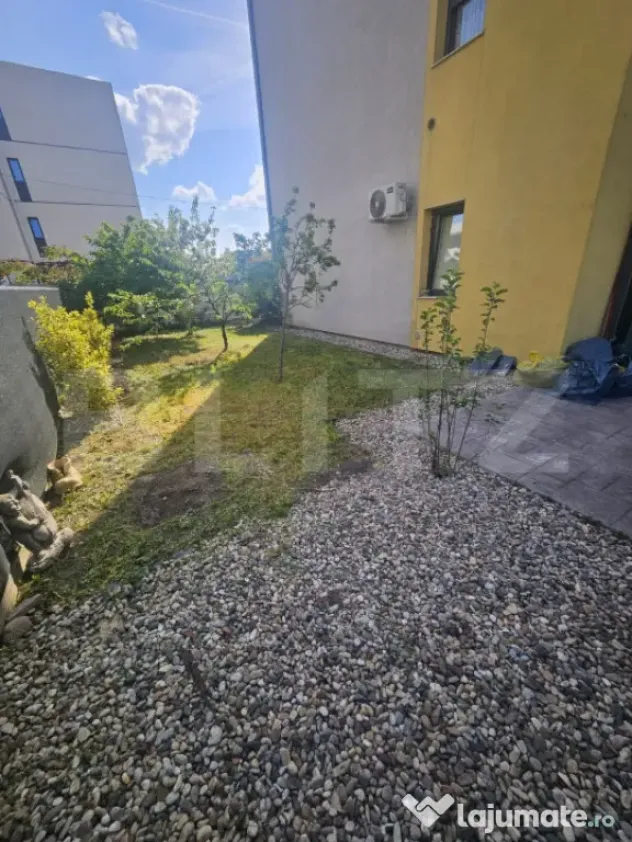 Apartament 2 camere, 54 mp, curte 140 mp, zona Dumbravita