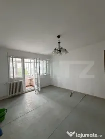Apartament 2 camere, semidecomandat, et 1, Craiovita