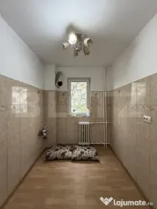 Apartament 2 camere, semidecomandat, et 1, Craiovita 