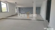 Spatiu comercial nou. Spatiu birouri 