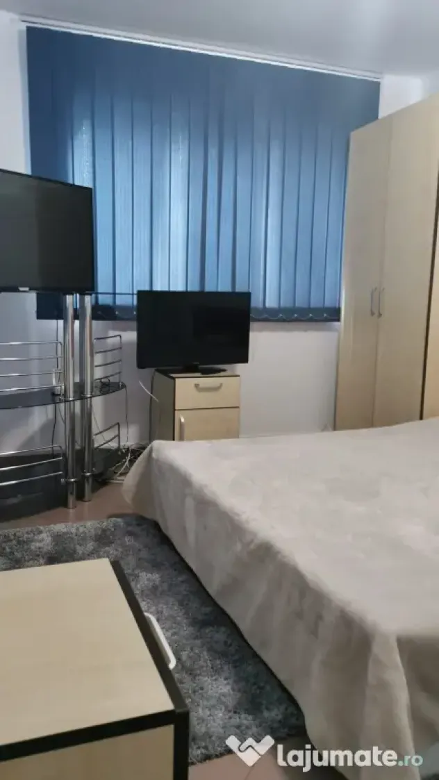 Inchiriez apartament cu 2 camere, parter vila, intrare separata