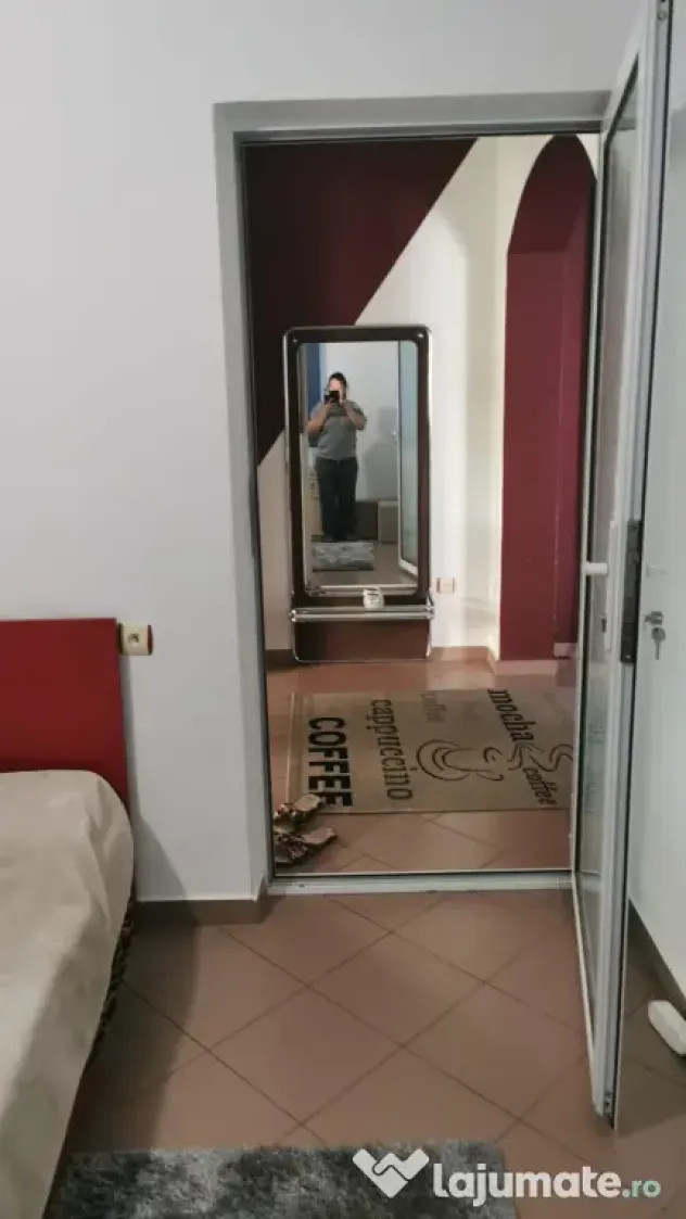 Inchiriez apartament cu 2 camere, parter vila, intrare separata