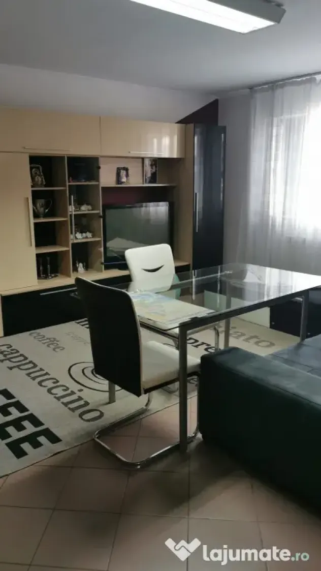 Inchiriez apartament cu 2 camere, parter vila, intrare separata