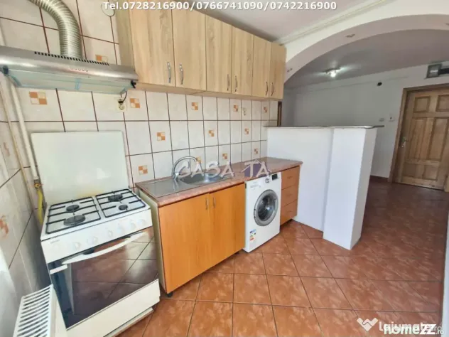 Închiriere apartament 3 camere, Str.Zambilelor