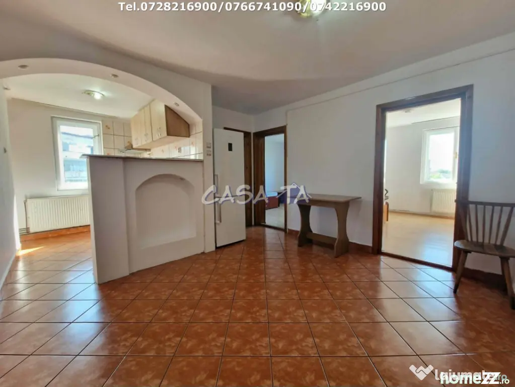 Închiriere apartament 3 camere, Str.Zambilelor