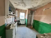 Apartament de vânzare- zona Sfânta Vineri 