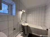 - Apartament 2 camere decomandat, Radu Negru. 